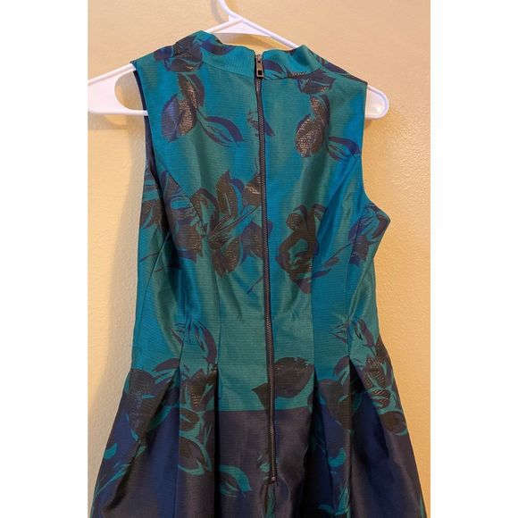 Vince Camuto teal and navy floral Dress - Picture 4 of 6